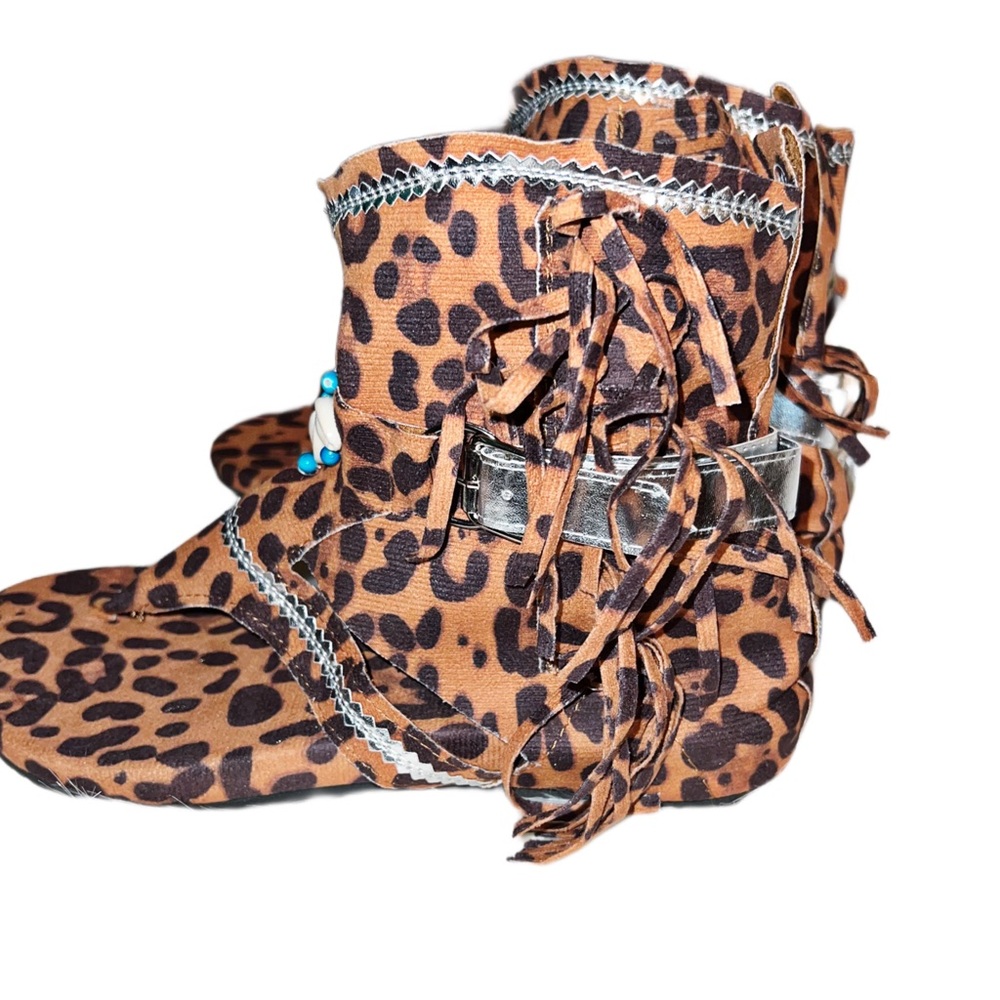 Fringed Leopard Print Puka Shell & Pull -On Buckle Sandals - Picture 3 of 6
